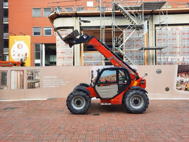 A telehandler on a building site