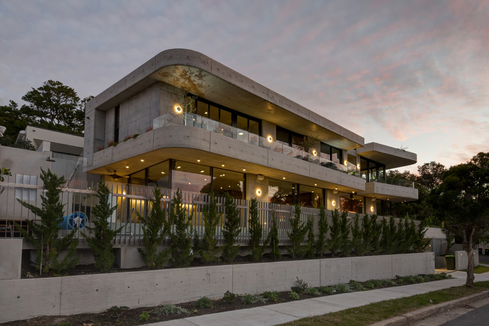 27 Evans Street, Bronte, at dusk